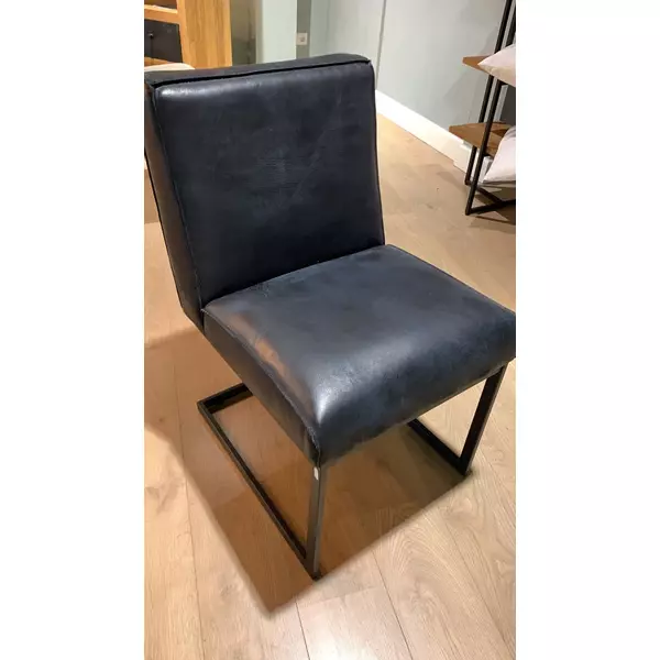Showroom uitverkoop Fred de la Bretoniere Eetkamerstoel Superblack